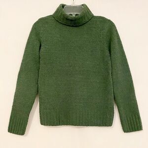 Green dog girls green turtleneck sweater size 16 XL